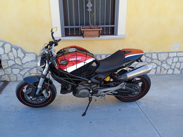 Ducati Monster 696 - 1/1